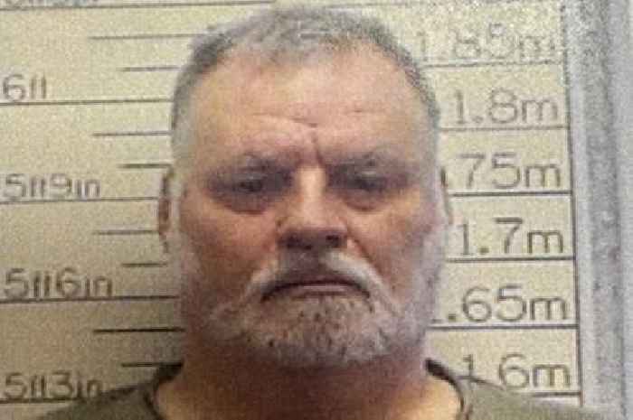 Convicted murderer on run after escaping from Scots prison as public warned 'not to approach'