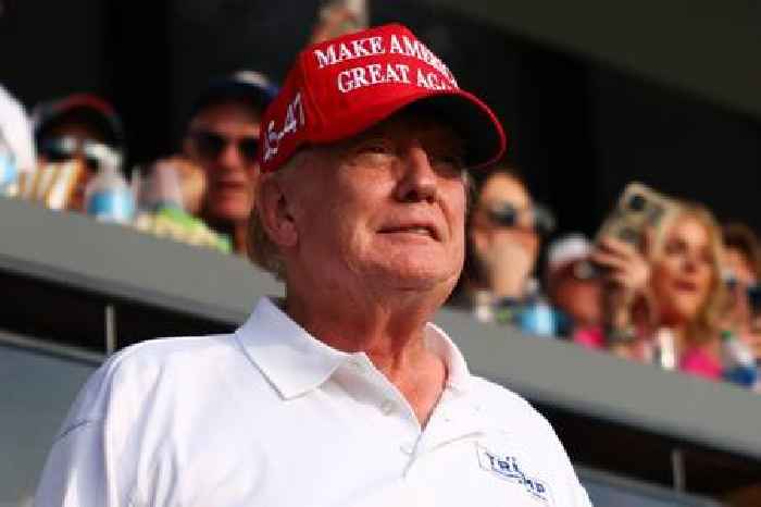 Turnberry: Golf course owned by Donald Trump lands in hot water