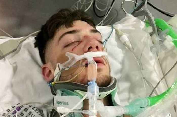 Devastated mum shares photo of teen lying in hospital moments before life support switched off