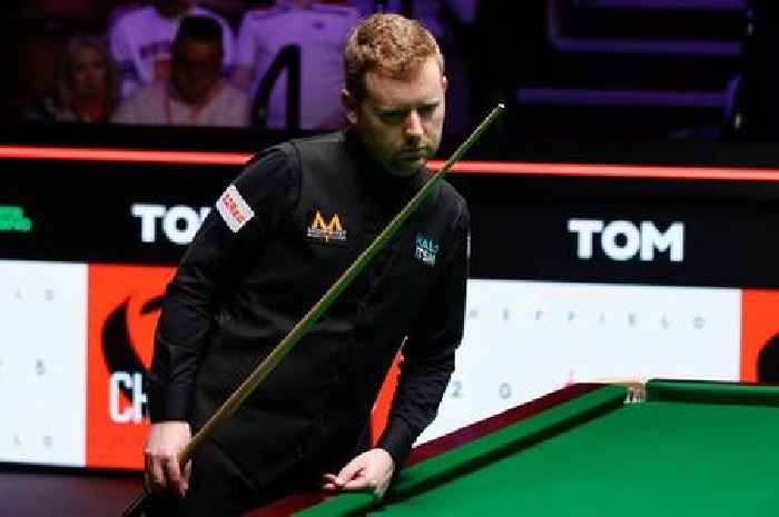 World Snooker Championship star is not allowed to be officiated by one ref at the Crucible