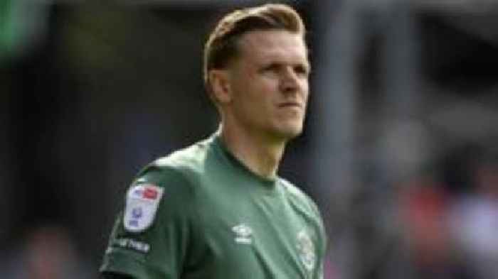 Luton's Kaminski hopes to play despite father's death