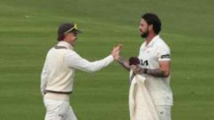 Clark gets five as Surrey bowl out battling Somerset