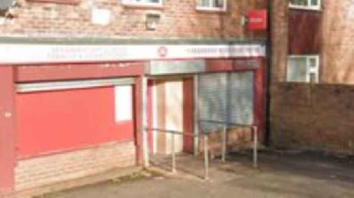 Masked men rob Post Office with hammer and knife