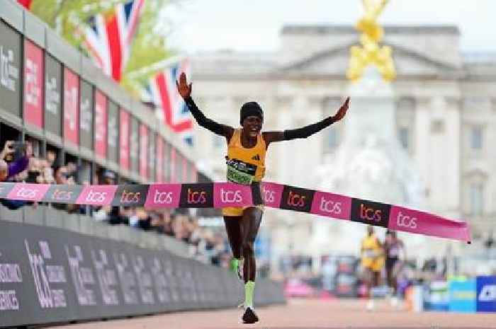 London Marathon 2025 prize money and how many runners up win cash too