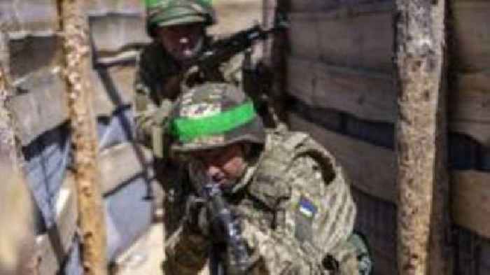 German defence minister says Ukraine should not agree to sweeping territorial concessions