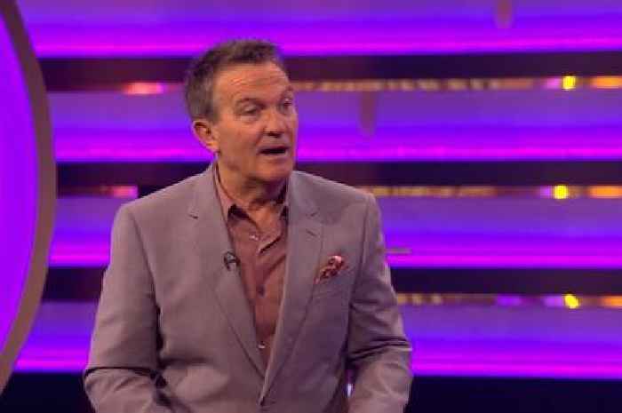 Bradley Walsh halts Blankety Blank as he apologises over contestant stripping