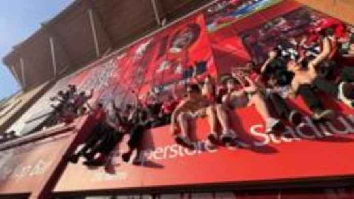 Your photos: Liverpool basks in title glory