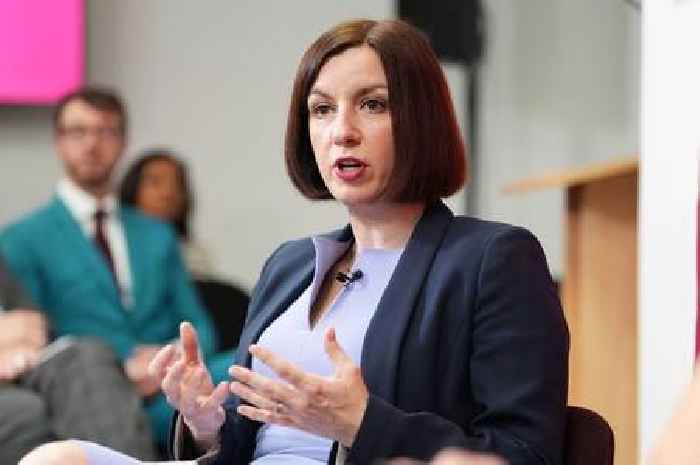New school uniform law expected to slash costs for millions of parents