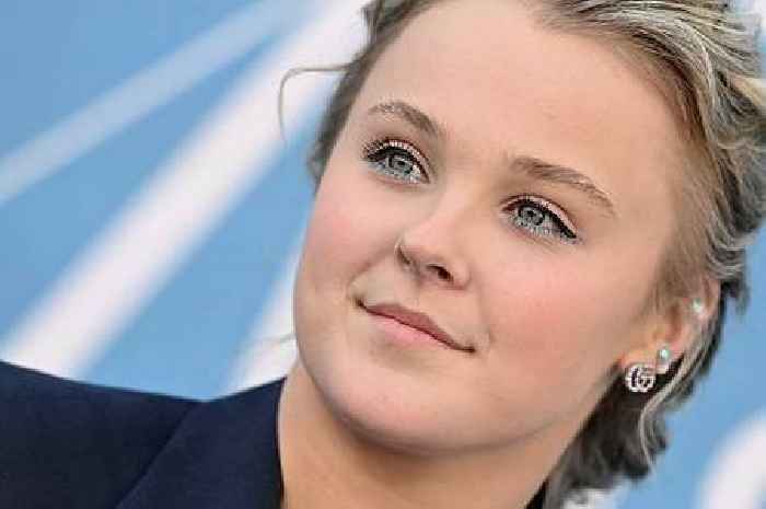 JoJo Siwa 'hard launches' CBB co-star Chris Hughes on Instagram