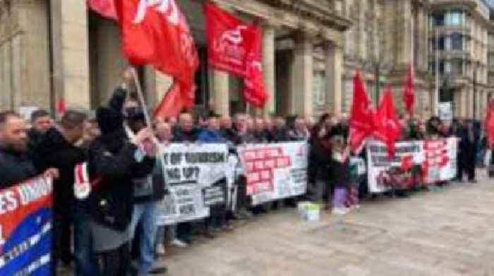 Bin lorry drivers' pay could fall by £8k, union claims