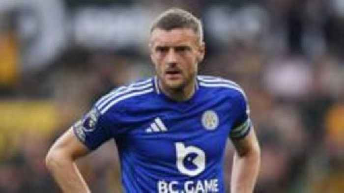 Wrexham put transfer talks on hold amid Vardy links