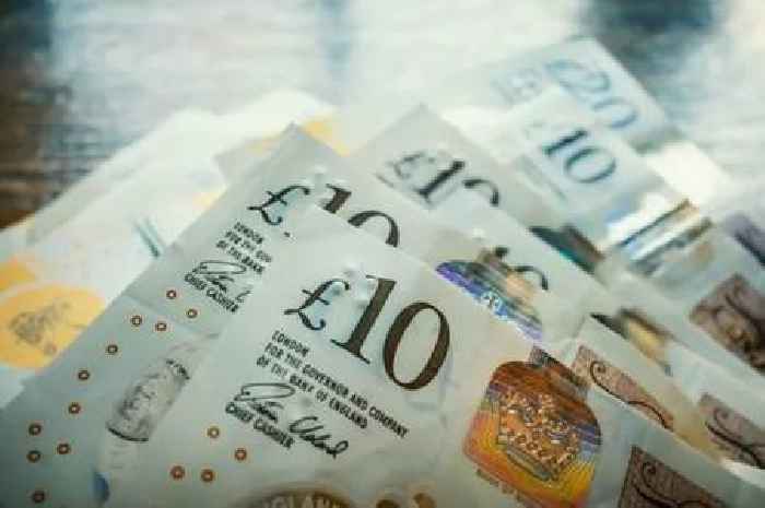 DWP and HMRC issue warning with two popular services axed on Monday