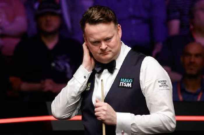 I've played snooker against Shaun Murphy and something he does at the table is an absolute joke