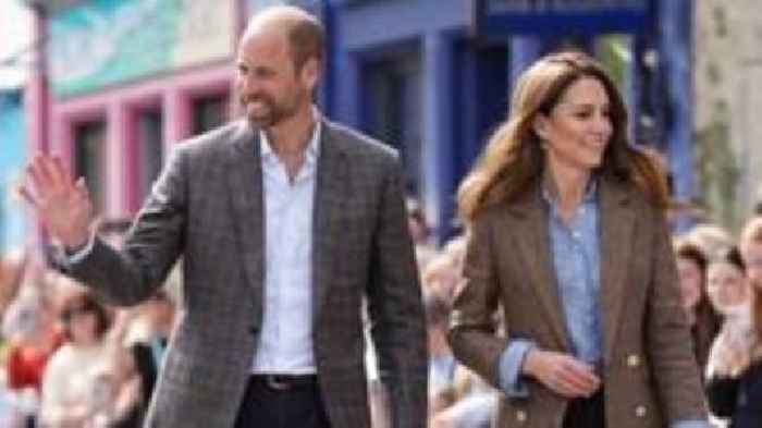 William and Kate arrive on Scottish island to celebrate anniversary