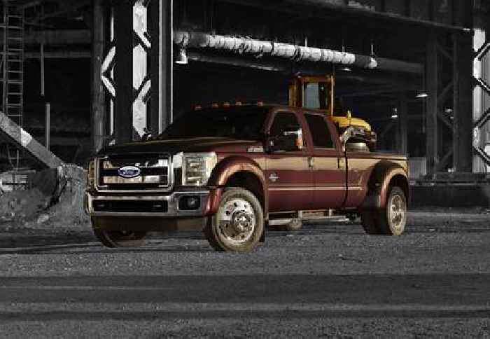 Ford Recalls Nearly 161,000 Trucks and SUVs for Blank or Distorted Rearview Camera Image