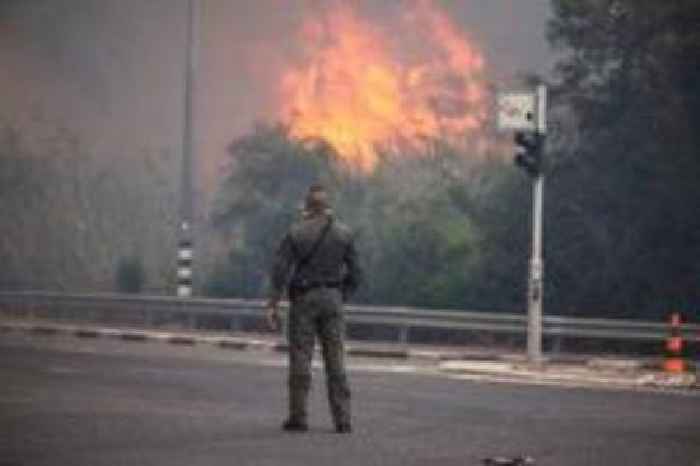 Chaos on roads as residents flee rampant Israel wildfires