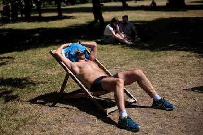 Met Office map shows Surrey hotspots as temperatures to hit 28C