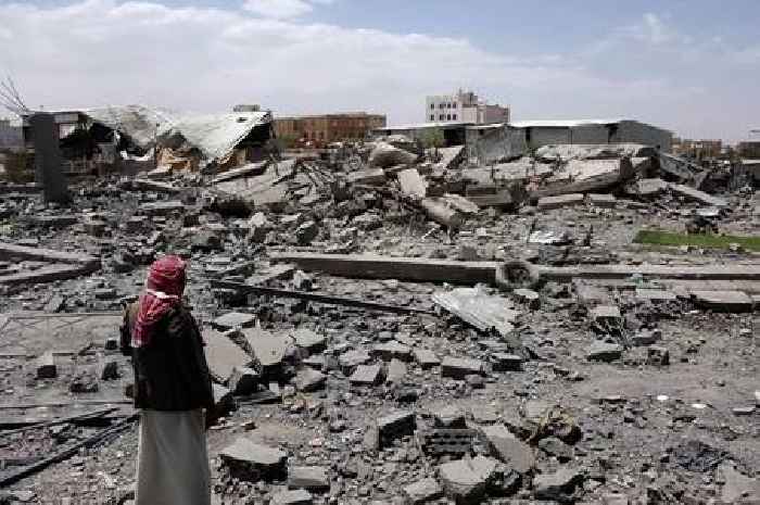 UK joins US in Yemen military strikes against Houthis in joint operation