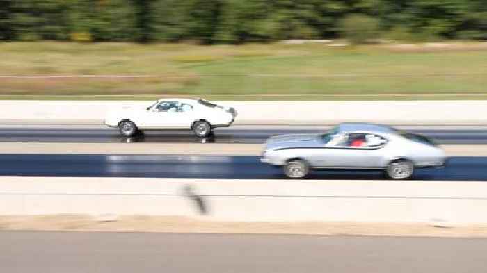 Two Rare Hurst-Olds 455s, One Driver Is Inhumanly Quick With the Loud Pedal, but in Vain