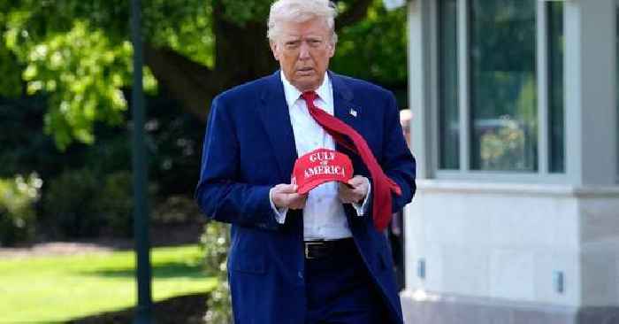 'Dumbest President Ever' Donald Trump Attacked After He Blames Joe Biden for 'Bad' Economy: 'Constant Gaslighting'
