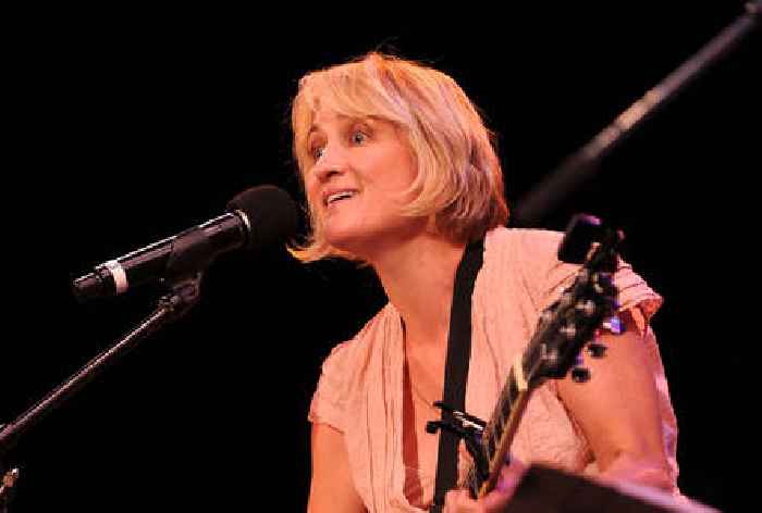 “I Kissed A Girl” Singer Jill Sobule Dead At 66
