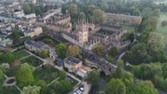 Thousands of early risers celebrate May Morning