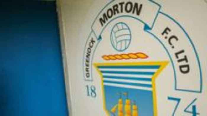 Morton given Fifa signing ban for 'admin error'