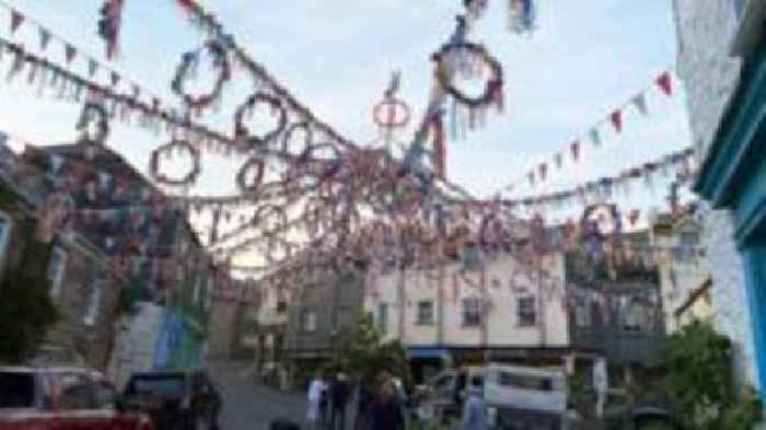 Thousands pack into Padstow for May Day