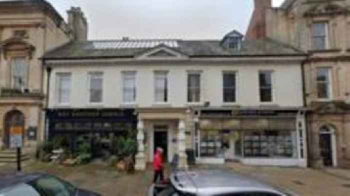 Town centre club evacuated as fire breaks out