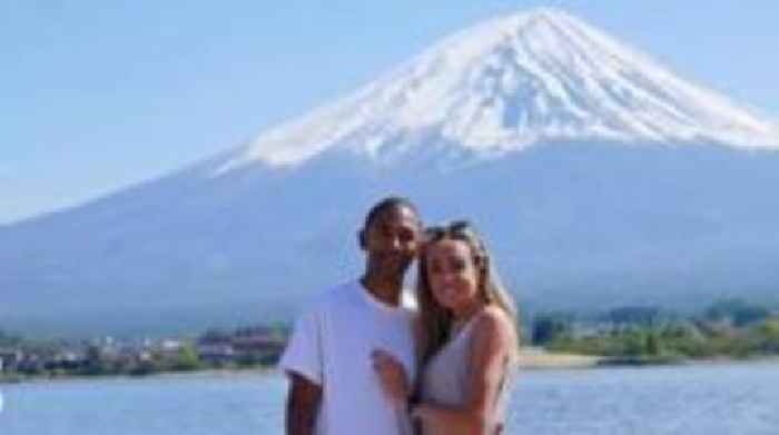 Eilish McColgan accepts Mount Fuji marriage proposal