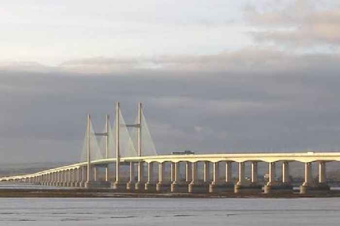 Live: M4 Prince of Wales Bridge closed through morning