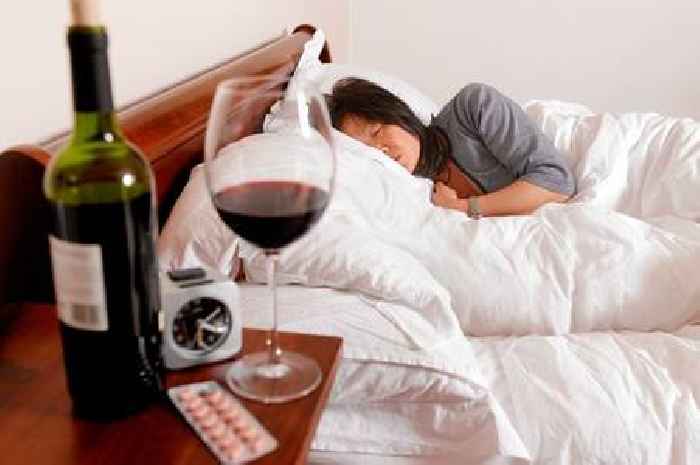 Nutritionist says common pill before and after drinking helps avoid hangover