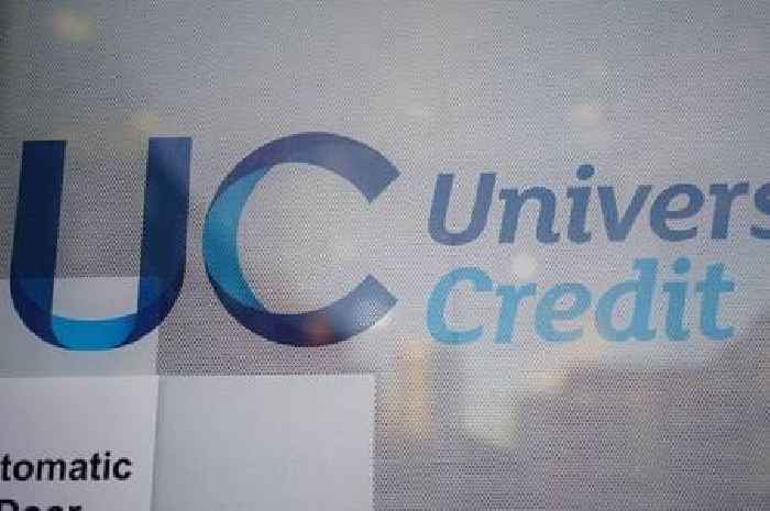Thousands of people on Universal Credit warned 'you have until tomorrow'