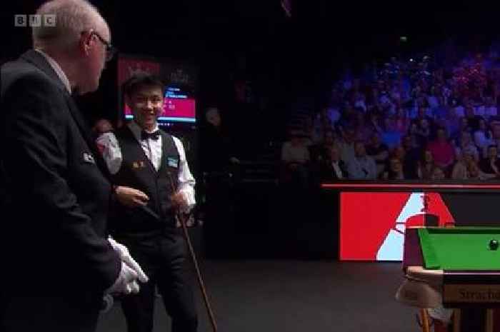 BBC commentators in stitches as snooker star breaks table and referee left scrambling for balls