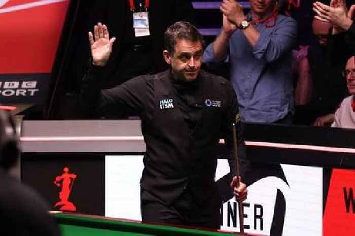 Ronnie O'Sullivan piles into star and slams own game after making semi-finals