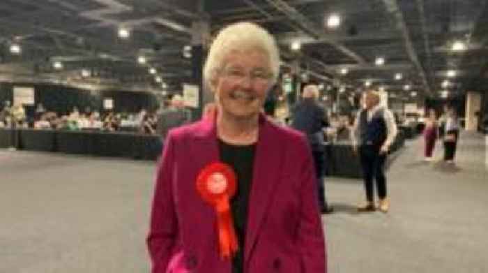 Labour narrowly holds Doncaster mayoralty