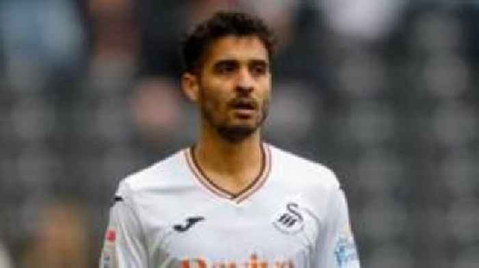 Naughton to leave Swansea after 10 years