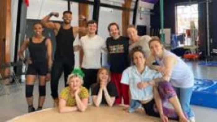 Circus prepares for shows at arts festival