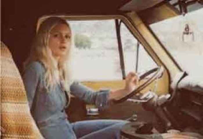 23 Nostalgic 1970's Photos of Baby Boomers Before Their 1980's Heel Turn