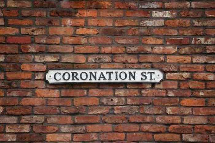 ITV Coronation Street pay emotional tribute as actor who appeared in first episode dies
