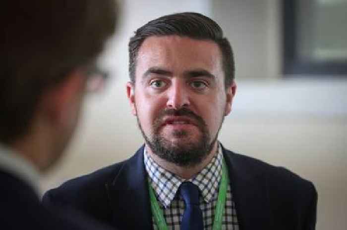 Outgoing Nottinghamshire County Council leader says Reform 'can't stop boats down the Trent'