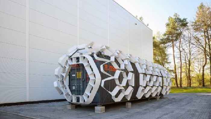 Europeans Will Simulate Moon Habitat in a Fancily Decorated Shipping Container