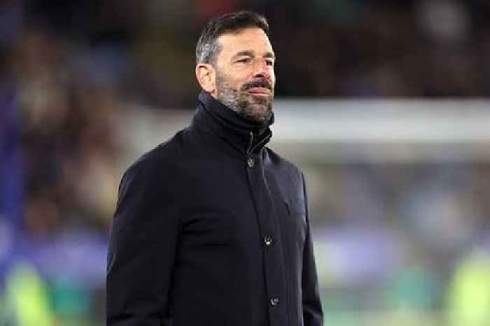 Ruud van Nistelrooy shifts tone over Leicester City future to cast doubt over Championship job
