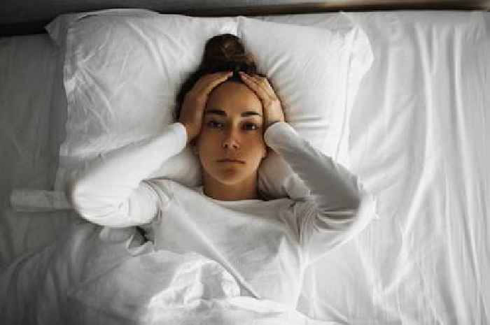 Expert shares exactly what hayfever sufferers should do sleep well