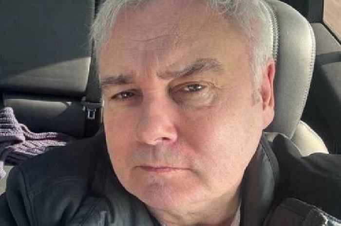 Eamonn Holmes gives health update from hospital after suffering fall at home