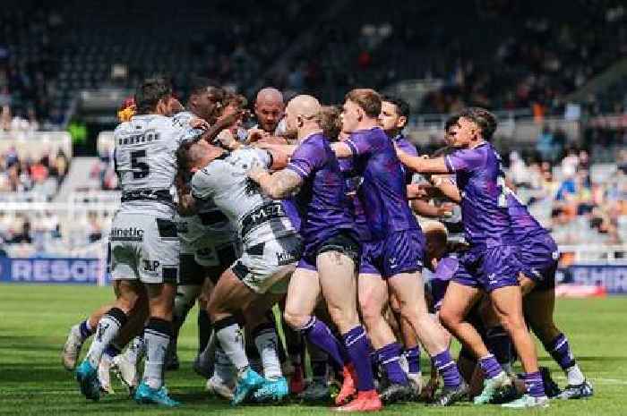 Hull FC suffer Magic Weekend defeat as red card fails to mask jaded display