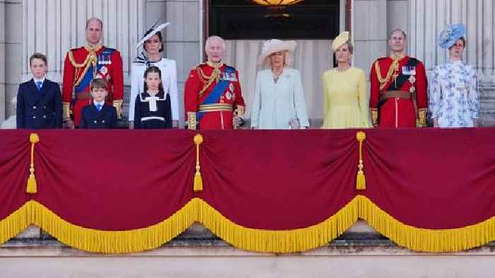 Veterans to join King for VE Day tea party as PM praises 'selfless dedication'