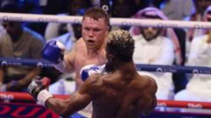 Alvarez points win sets up Crawford super-fight