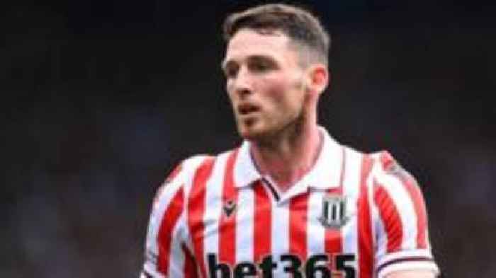 Thompson to leave Stoke as Potters extend Baker deal