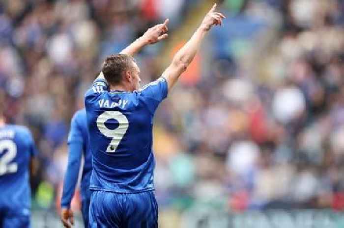 Jamie Vardy sent 'no brainer' transfer message as Leicester City legend prepares for next step